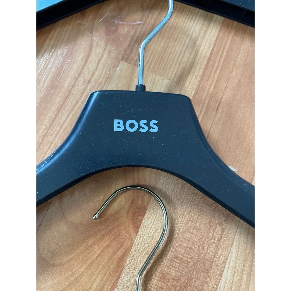 Bundle of 3 Hangers‎